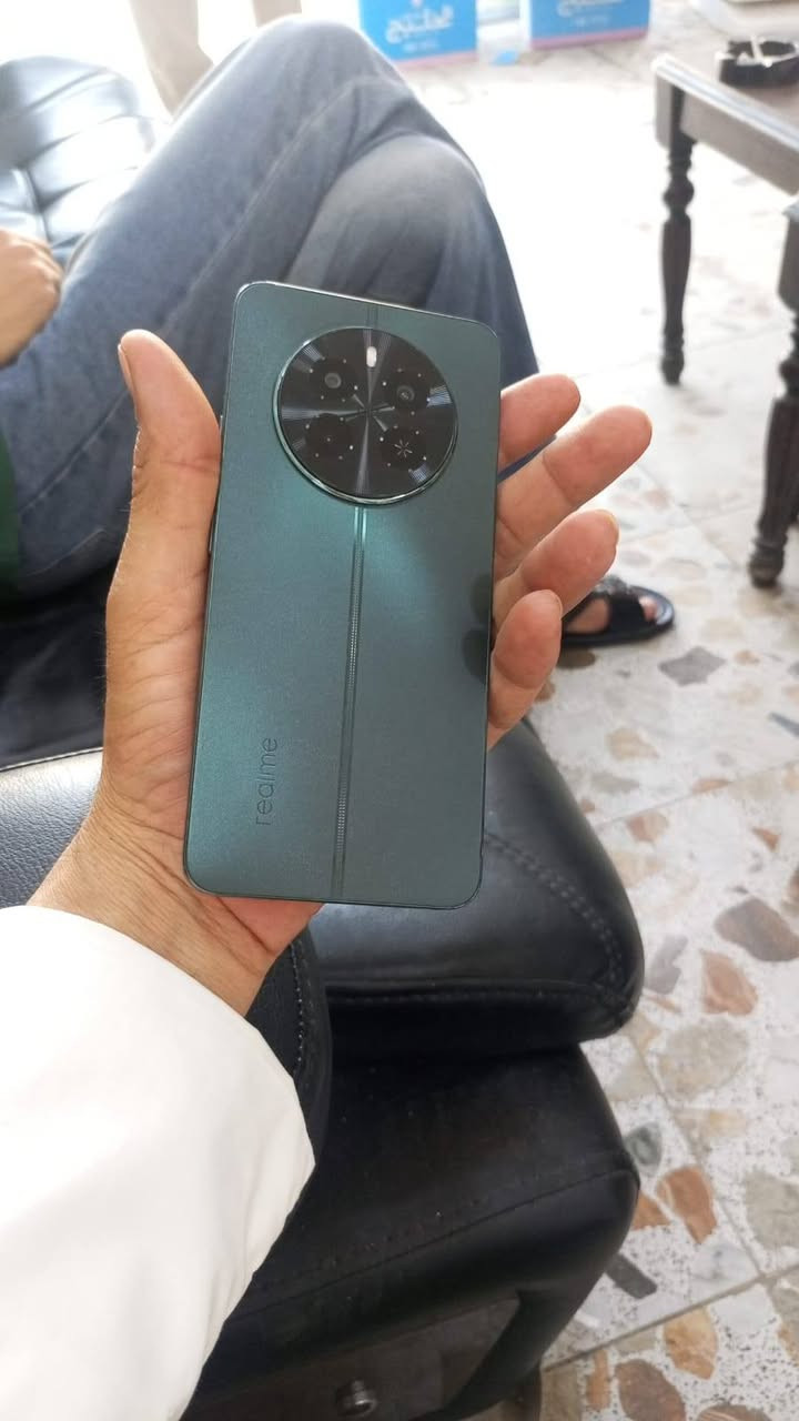 سلام عليكم
realme 12 + 5g
جهاز مستخدم قليل نضيف جدا 
مواصفات 
ذاكره 512
الكامره الخلفيه 50M+2MP
الكامره الاماميه 16MP
البطاريه 5000ملي امبير 
الرام 16
الشاشه 6.67بوصة
الجهاز نظيف وخير من الله 
السعر 250وبي مجال 
مستعجل على البيع 
المكان الناصريه مركز 
منطقة الشموخ الثانيه


**إذا كنت صاحب هذا الإعلان وتريد حذفه لأي سبب، رجاءا أرسل رسالة إلى الدعم الفني**