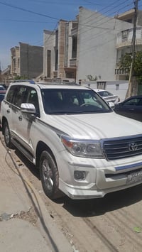 مساء الخير عندي لاندكروز موديل ١٢ مكفولة ماشيا١٨٠ مافيها لاتبديل وضربة...