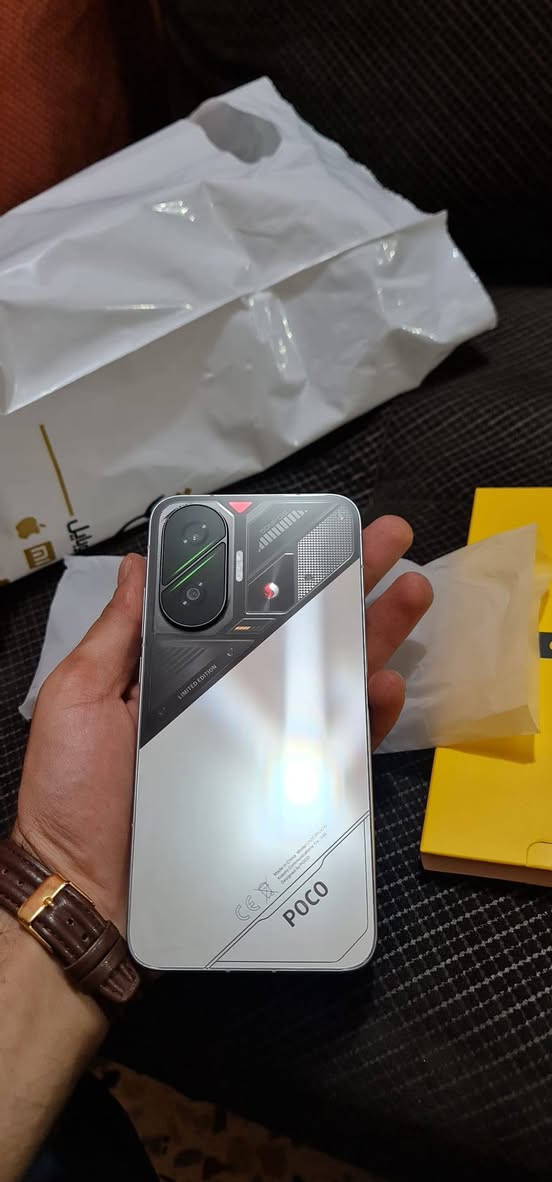 بوكو اف 7 نضيف 100%
ذاكره 256 بطاريه 100 عدد دورات 113

ملحقات كامله الجهاز ستخدام شهر

سعر 450


**إذا كنت صاحب هذا الإعلان وتريد حذفه لأي سبب، رجاءا أرسل رسالة إلى الدعم الفني**
