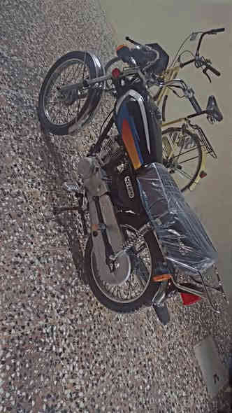 للبيع نامه سوبر 🚀محرك 16شاصي 16اوراق فقط! 
كهربائيّات كلها شغاله 🆕

ضفيره جديده 🆕

صالنصه SKI

مكاني رمادي 

***********
