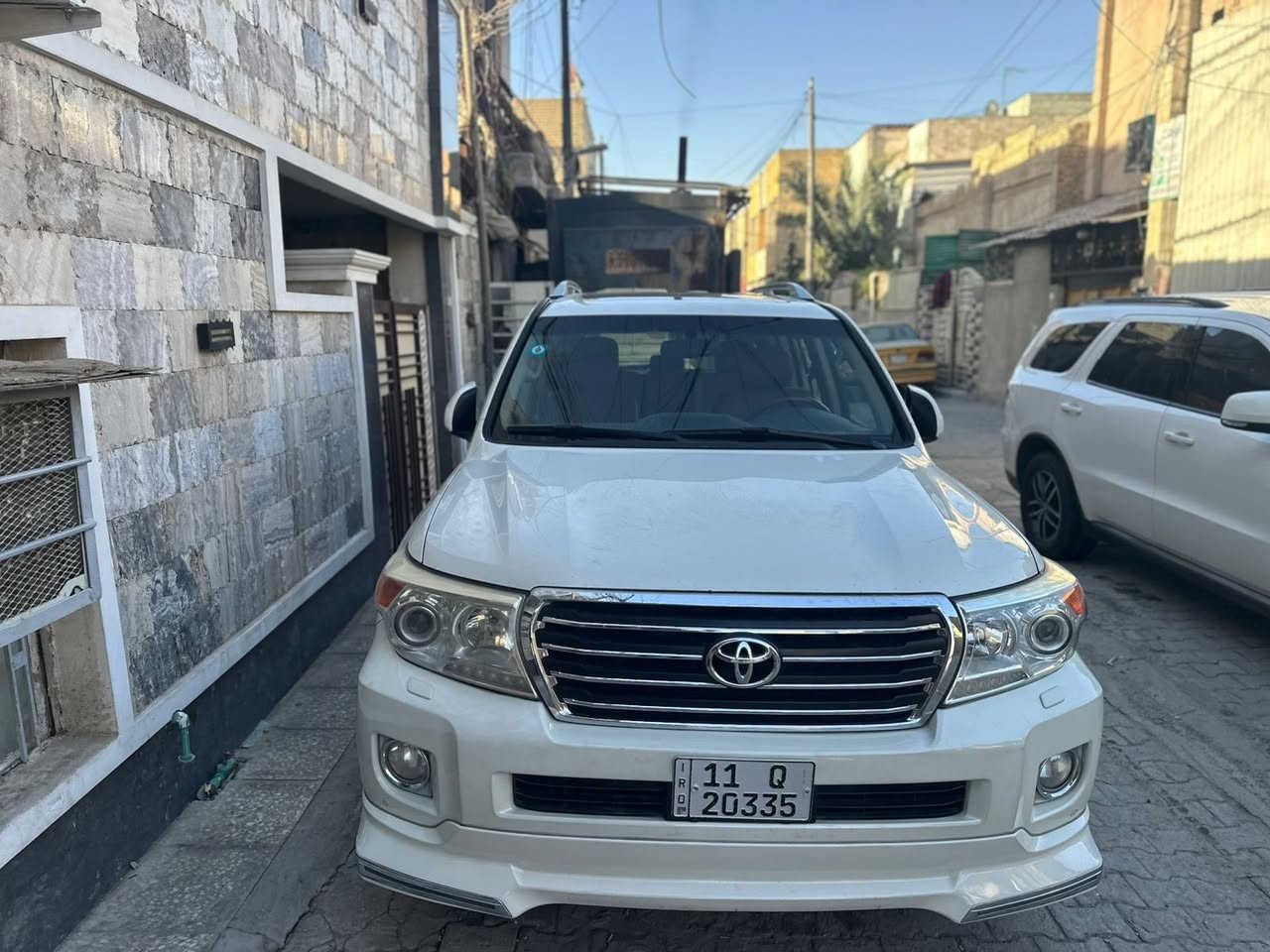 لاندكروز موديل 2015 الصور واضحة والسونار موجود سعرها 420 كولشي كامل بيها او مراوس بموديل 2018 ، 2019 وادفع الفرق  ***********
