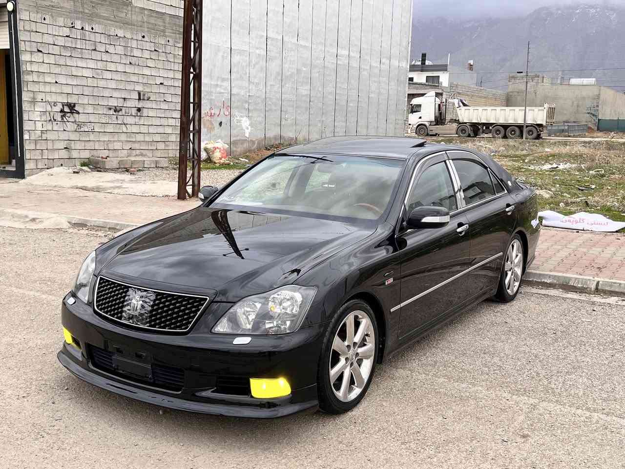 CROWN 184
ساخ ساخ
یەک پەڵەی بۆیاخە 
مەکینەی ١٨٤ بێدوکەڵ
٣ دوگمەی فول
سڵایت 
جڵد 
هیتەر
ئاوێنە ئیشارەت
سوکان حەیزەران
کامێرای پێشەوە و خەزن خوێندنەوەی سورعەت
ساڵەنسا تۆمس
ویلی ئیستیل
تەبرید خەزن سفر نابێتەوە
لایتی کراوە بە ناو ڕەش
کامل گڵۆپەکانی ناوی کراوە بە سپی
مەجموعە سوکان لێکزسە زۆر نەرمە
کامل سپۆڕتی بۆ بەسراوە تۆمس و باڵی سەر جام
ساڵەنسای بیلاد تۆمس زۆر تایبەت
هەر ٥ بەسمەکەی ئیش ئەکات
سەیارەکە ناوی و دەرەوەی لۆکە 
کوشنی نەک دڕاوی نوکتەشی نیە
کامل کونی گەرمی گیراوە 
ڕۆنی تازە مۆتۆسێڵی تێکراوە
لە دەعامی بۆ دەعامی بەشەرت ناو و دەرەوەی لۆکە 
ژ.م *********** - ***********
