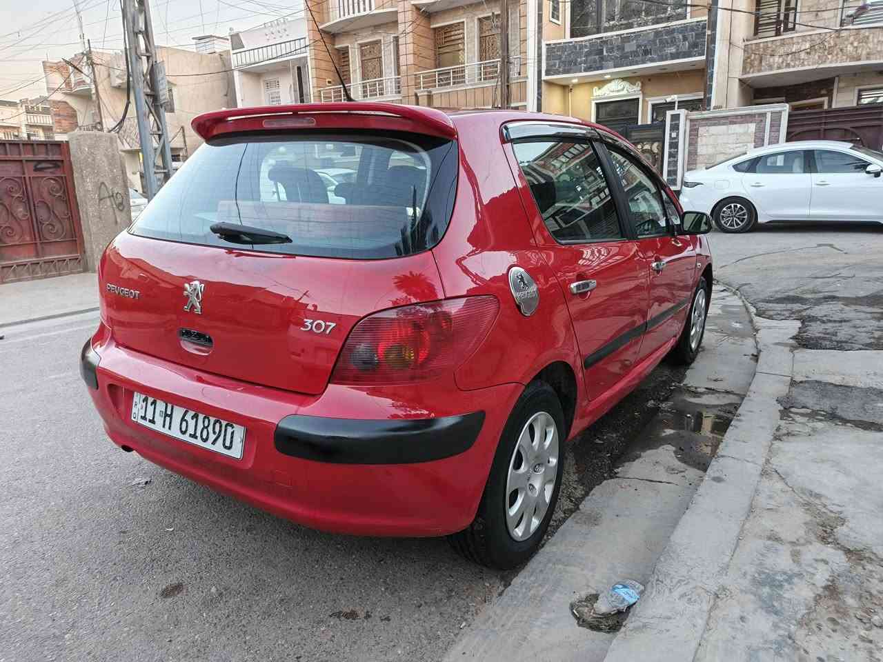 بيجو 2006 رقم بغداد انكليزي محرك بلادي 1600 سنويه  ل2030 مكينه كير جدد وارد براد كير خارجي  تبريد ثلج دواخل نظيفه صدر كله تمام مظبوط مابيها اي مشكله بدون اي ضربه او حادث  السعر.. 53..العنوان بغداد الدوره  رقم الهاتف وات ساب او اتصال  ***********...***********
