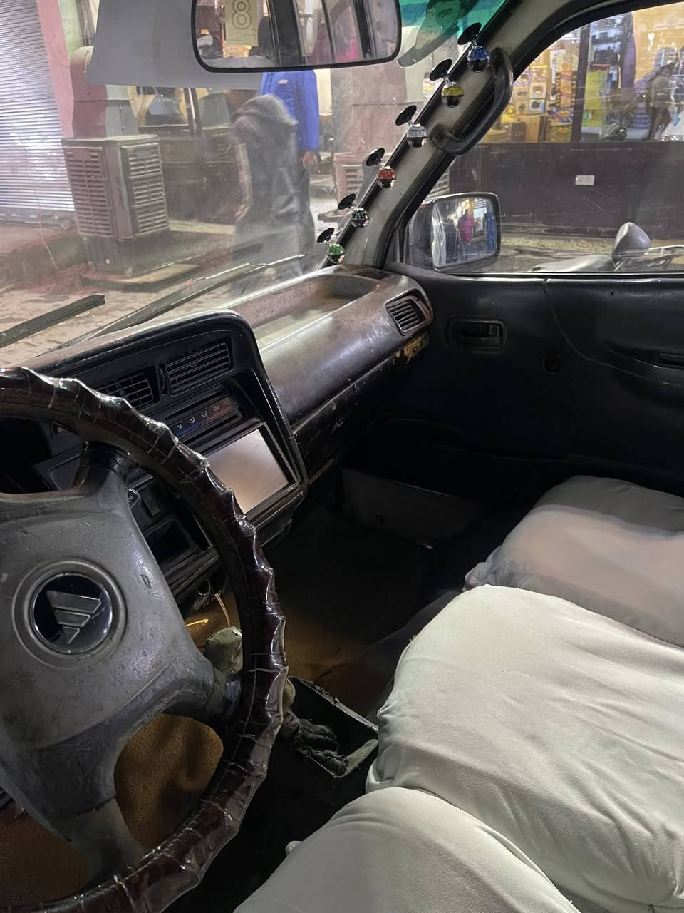 السلام عليكم جنبي ٢٠٠٦ جاهزه من كلشي كير مكينه اكسن صدر غرفه كله جداد كبال لشارع السعر ٣٨ وبيه مجال حك الجيه عنواني بغداد ساحت عدان اتصل ع التفاصيل *********** بي وتساب
