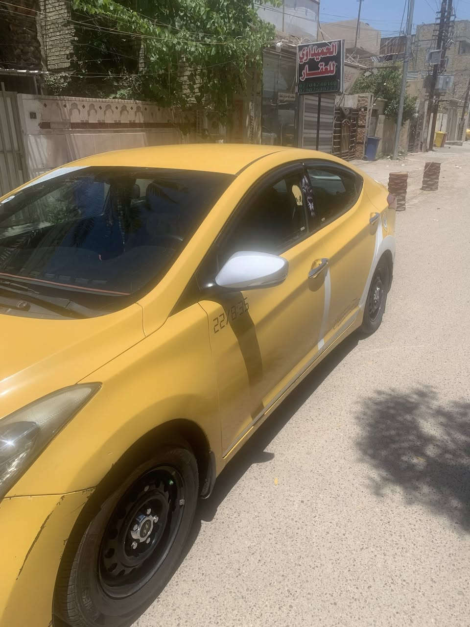 النترة ٢٠١٤خليجي حادثها جاملغ السايق ماواصل للغد محرك ١٨٠٠ كلشي بيه جديد الاتصال *********** حي العامل
السعر ٩٨ وبيها مجال بسيط
