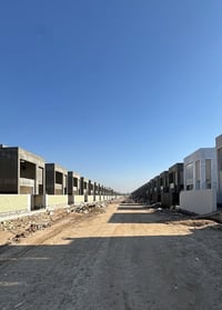 جادة بغداد • ٢٢٦م-٢٧١٫٥م • مجاور نادي الفروسية