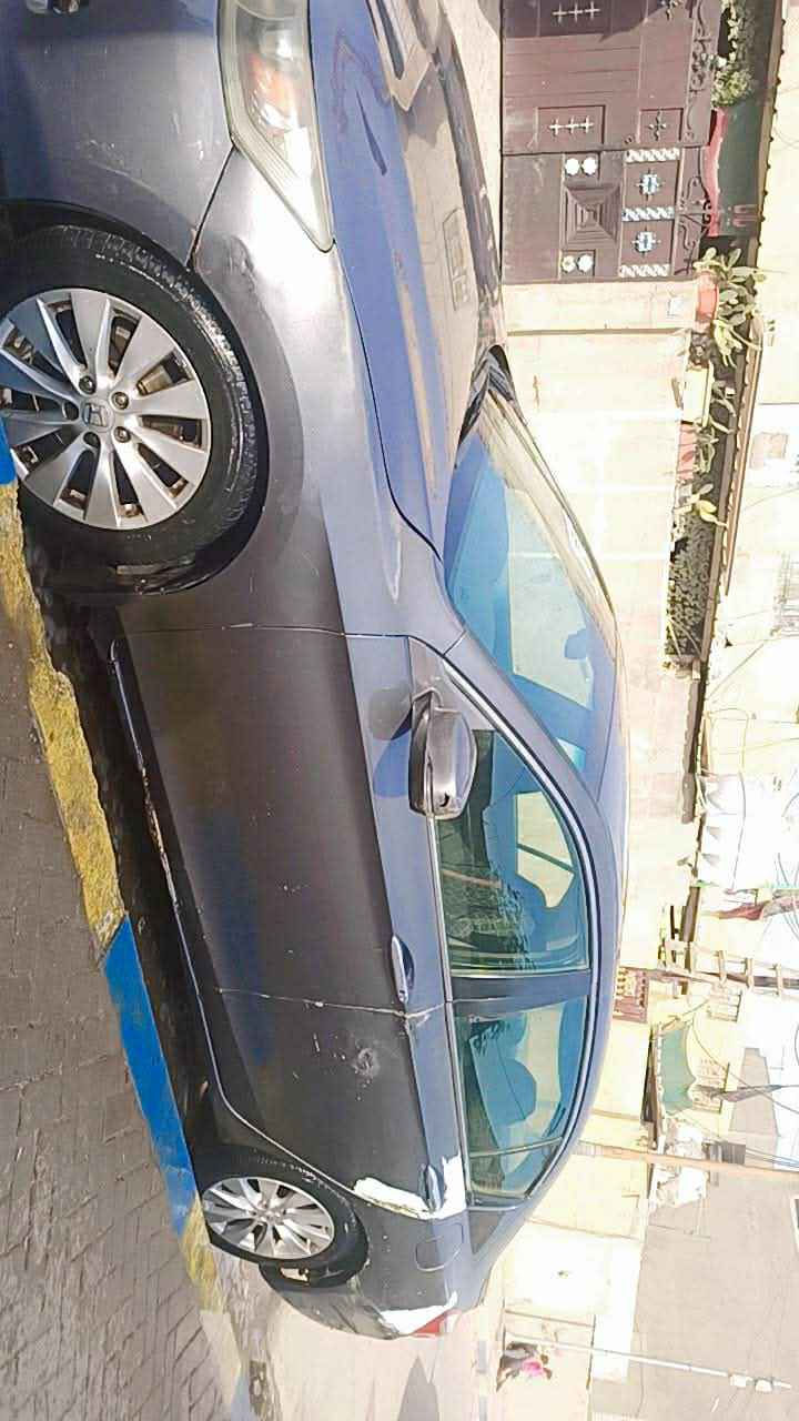 السلام عليكم هوندا اكورد للبيع موديل ٢٠١٣
فول مواصفات

السيارة جاهزة مابيها اي نقص 

بيها خدوش بسيطة
 
السعر ٧٠ ورقة بيها مجال ‏‪***********‬‏ غير متواجد على الفيس بوك مكلف بالنشر بغداد, العراق
