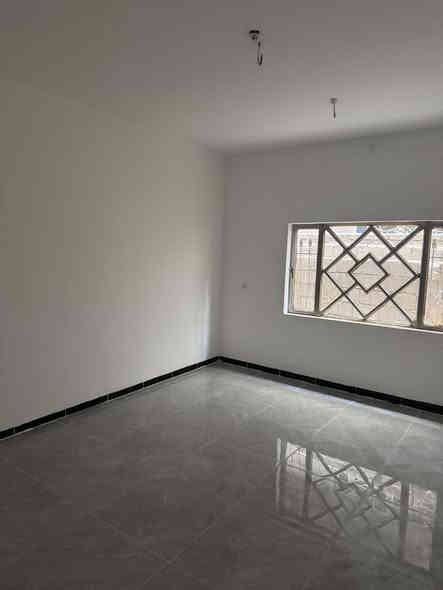 السلام عليكم يعلن مكتب عقارات دبي عن وجواد دار للبيع في حي المرتضى قريب جداً على الشارع العام المساحه 165م واقع حال 180م السعر 85 مليون الاستفسار مرجعه مكتب عقارات دبي في المسيب حي المعلمين مقابل اسواق المسيباوي او الاتصال على الأرقام التالية 
***********
***********
