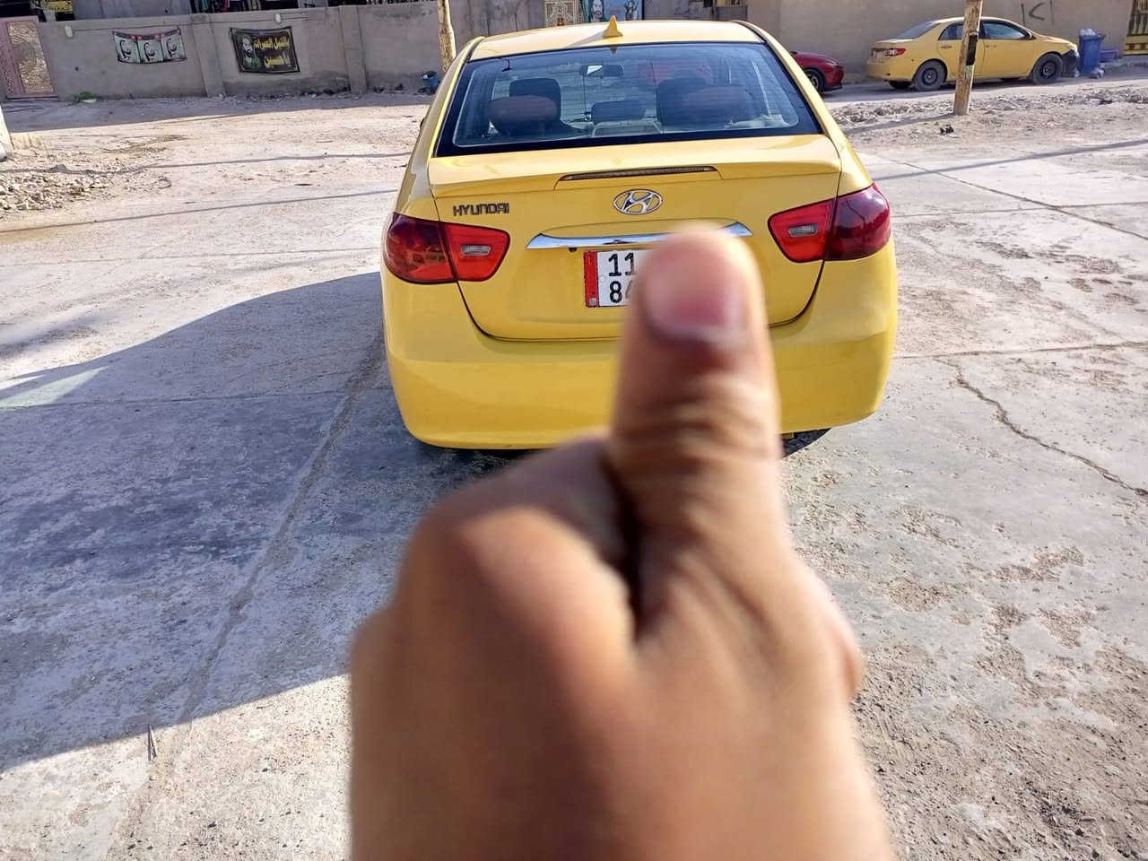 سلام عليكم الانتره ١٠ سياره خير من الله تبريد واضافه شوفت عينك احله من الصور بسمي رقم نكليزي بيهة بس جاملخ وباب ولباقي زبد يعبد 
***********
شراي تصال وعيونك لك ٨٨وبيهة محال
