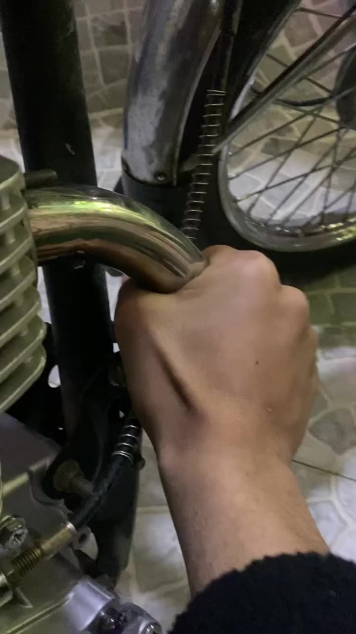 نامه امتياز موديل 2025ما مفتوحه اكلجان جديده شرط شلعه ومعدل نار 🔥 الدراجه ما ناقصه شي راصطه باكستاني وزن ثقيل 
اوياله نامه اصلي 
الداجه ما ناقصه شي 
المكينه ما بيه صرف 
سعره 450 وبيه مجال للطيبين 
ويرهم امراوس 
مكاني موصل حي الفلاح 
رقم ***********
