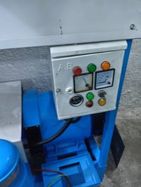 مولدة كيا للبيع ٣٠ كيفي نظيفه جدا سيت بلادي للبيع بغداد ٠٧٧١٤٢٦٠٨٧٩