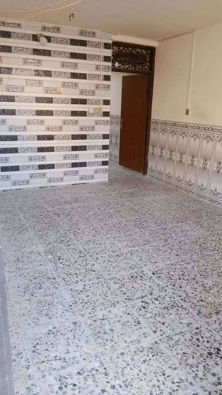 للأيجار التفاصيل أتصل بلرقم 7718591902
