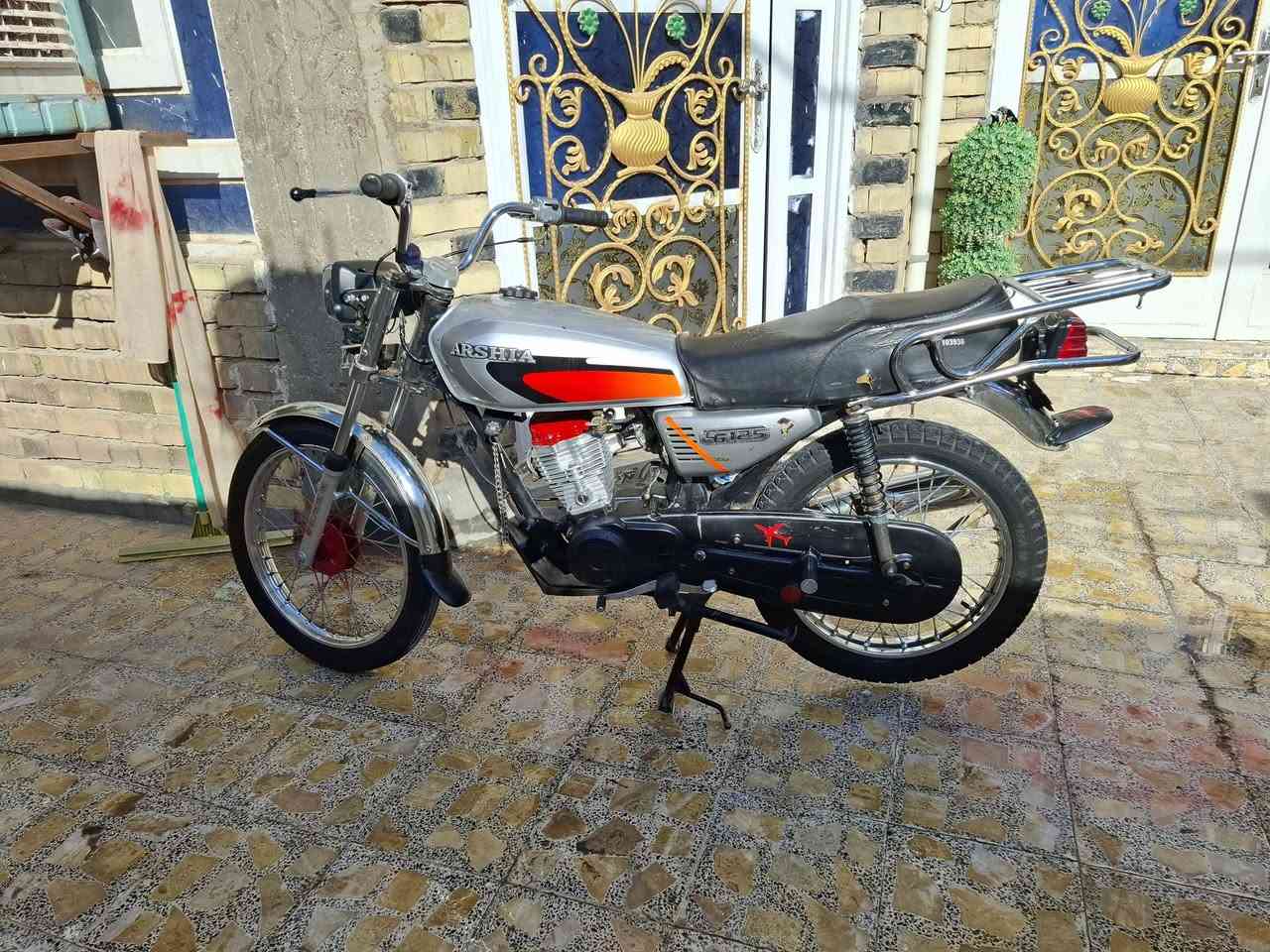 لبيع دراجه موديل ١٤ وراق صولي ***********
