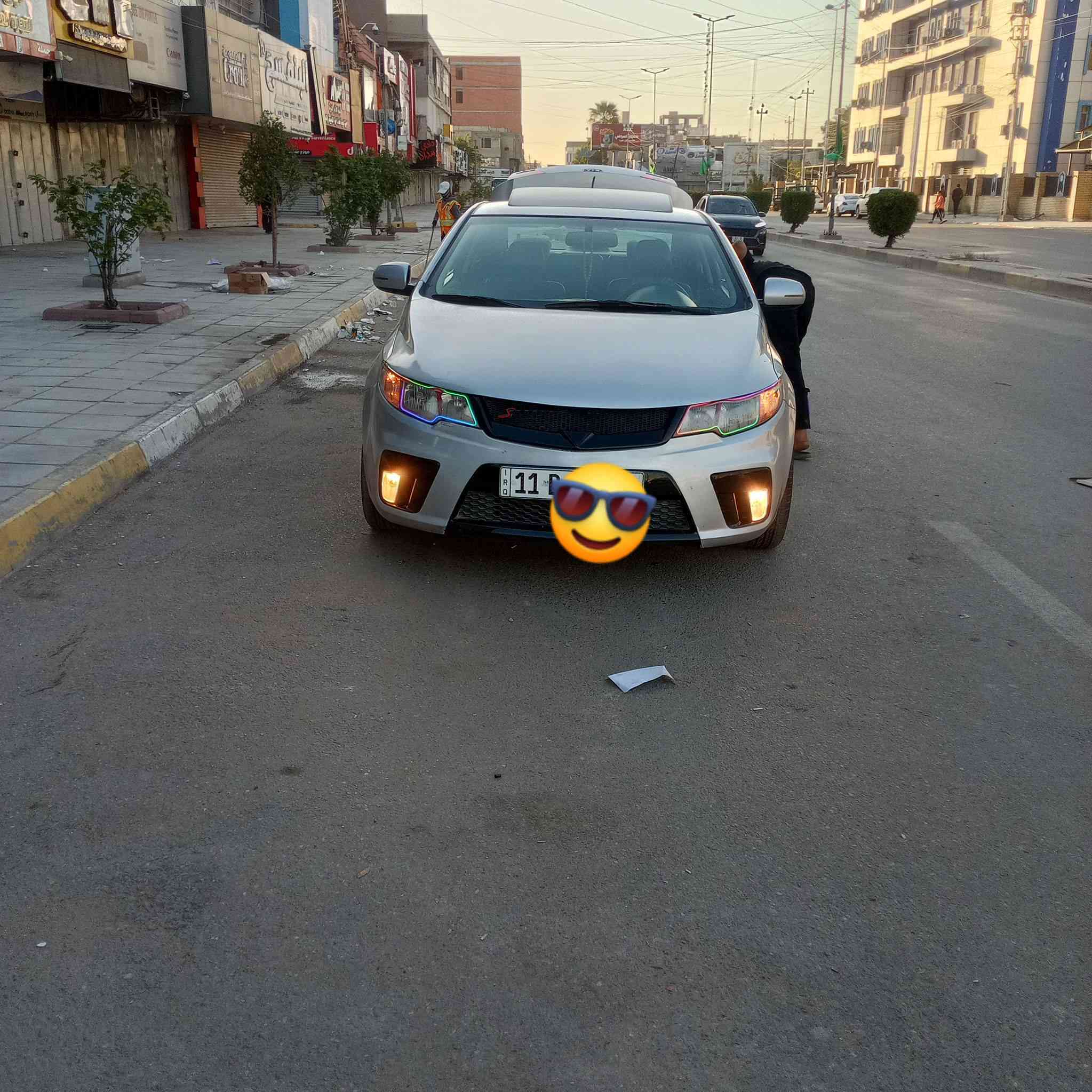 السلام عليكم كيا فورتي كوبية تك باب 2013 سياره شبابيه وحلوه سياره بسمي رقم بغداد انكليزي فول مواصفات عد بصمه كشنات جلد تدفئه تحكم ستيرن جهتين شاشه كاميرا سياره محركه 2400 كير عادي سبع نمر تبريد شغال تدفئه   كهربائيات كلها شغاله لايتات ال اي دي بكليتات ليد سياره بدون ايرباك تلاث قطع صبغ مكاني بغداد كراده هذا رقمي استفسار***********
