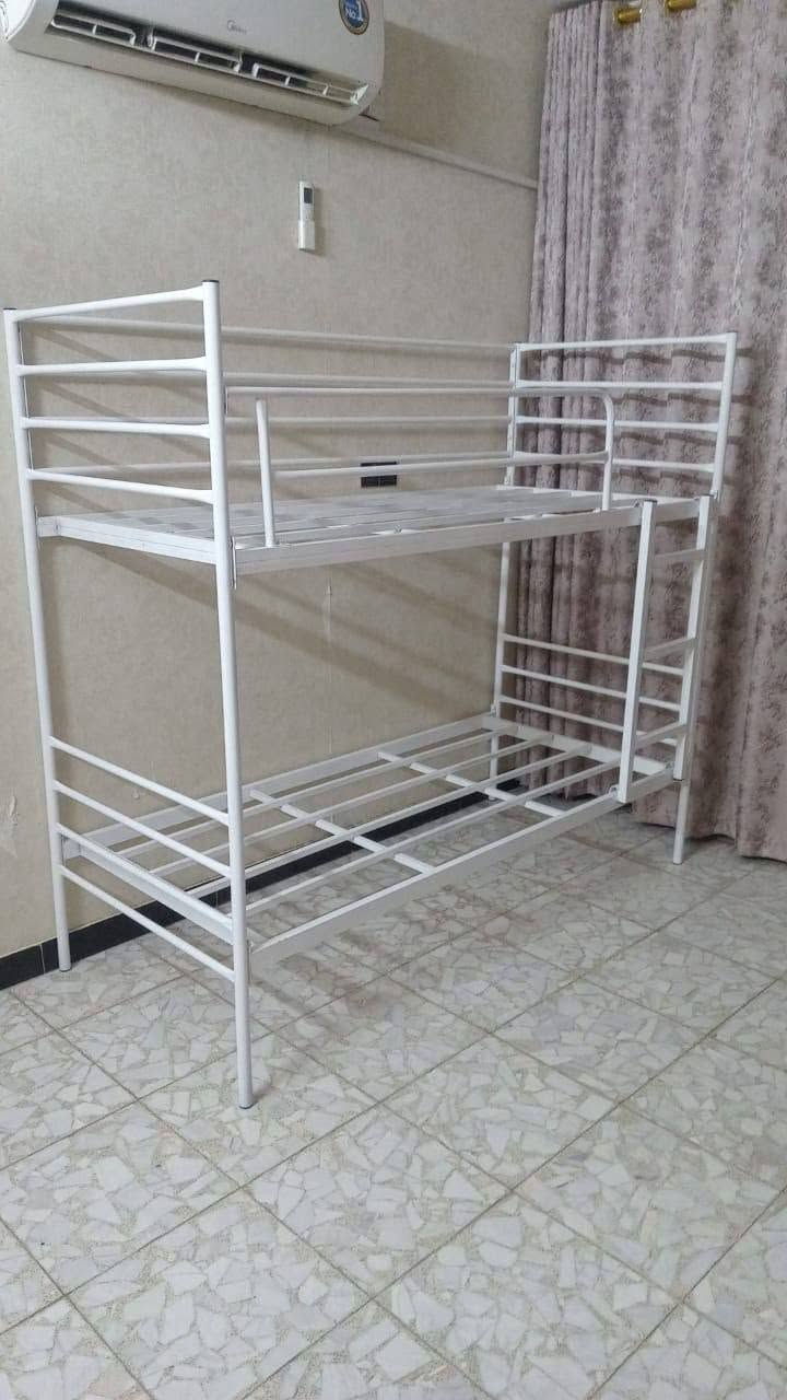 سرير ابيض واسود
سرير اسود طابقين 
قياس ٩٠في١٩٠
اوحسب الطلب 
السعر خاص


**إذا كنت صاحب هذا الإعلان وتريد حذفه لأي سبب، رجاءا أرسل رسالة إلى الدعم الفني**