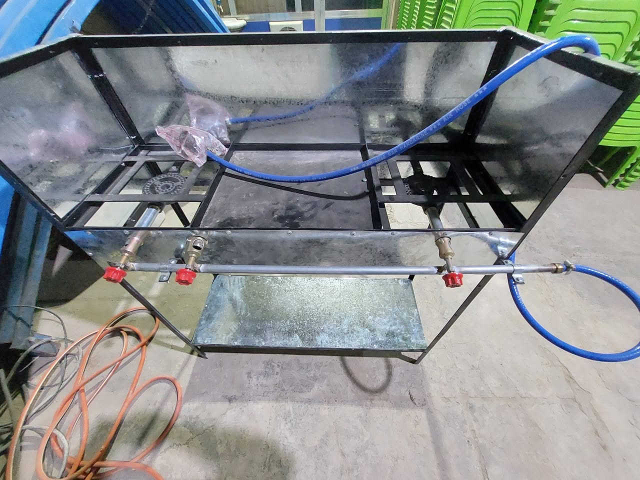 سلام عليكم طباخ جاي بريمز درجه اولى المواكب والمحلات متوفر الاستفسار ***********
