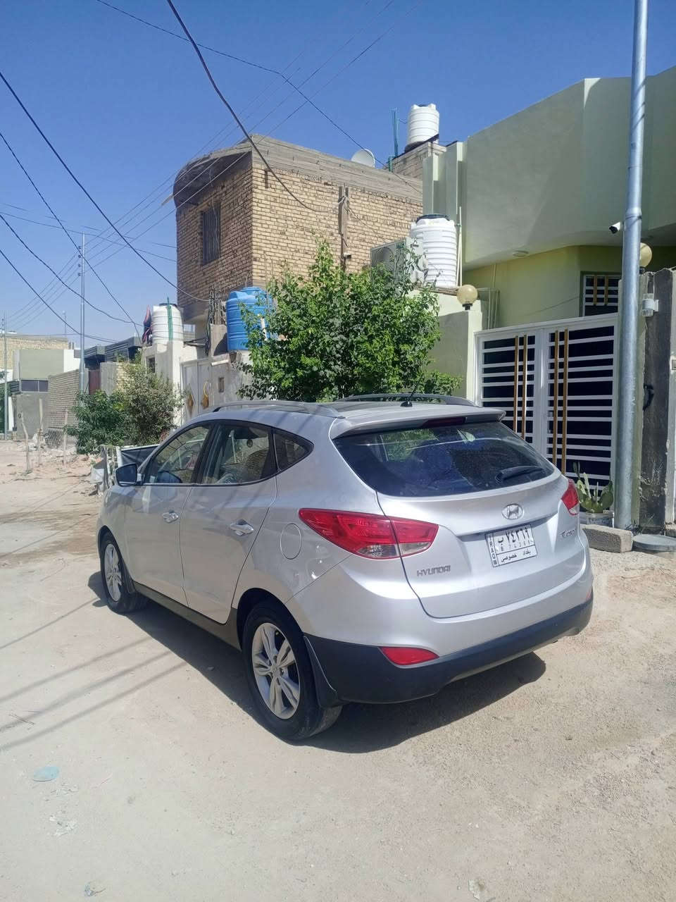 السلام عليكم   السعر 130 وبيه مجال 
توكسان 2011 بغداد الماني بيه صبغ باب 🚪 الصدر فقط 
وبيه شبر بارد فقط سياره جاهزه حداديه تبريد تخم تاير جديد شاشه كامره حاكيه مناظر تحكم بني رامه فول تحكم ستيرن 5 ويل كب سياره بعد بيه موصفات 
لبيع مكان سياره النجف حي النداء ***********
