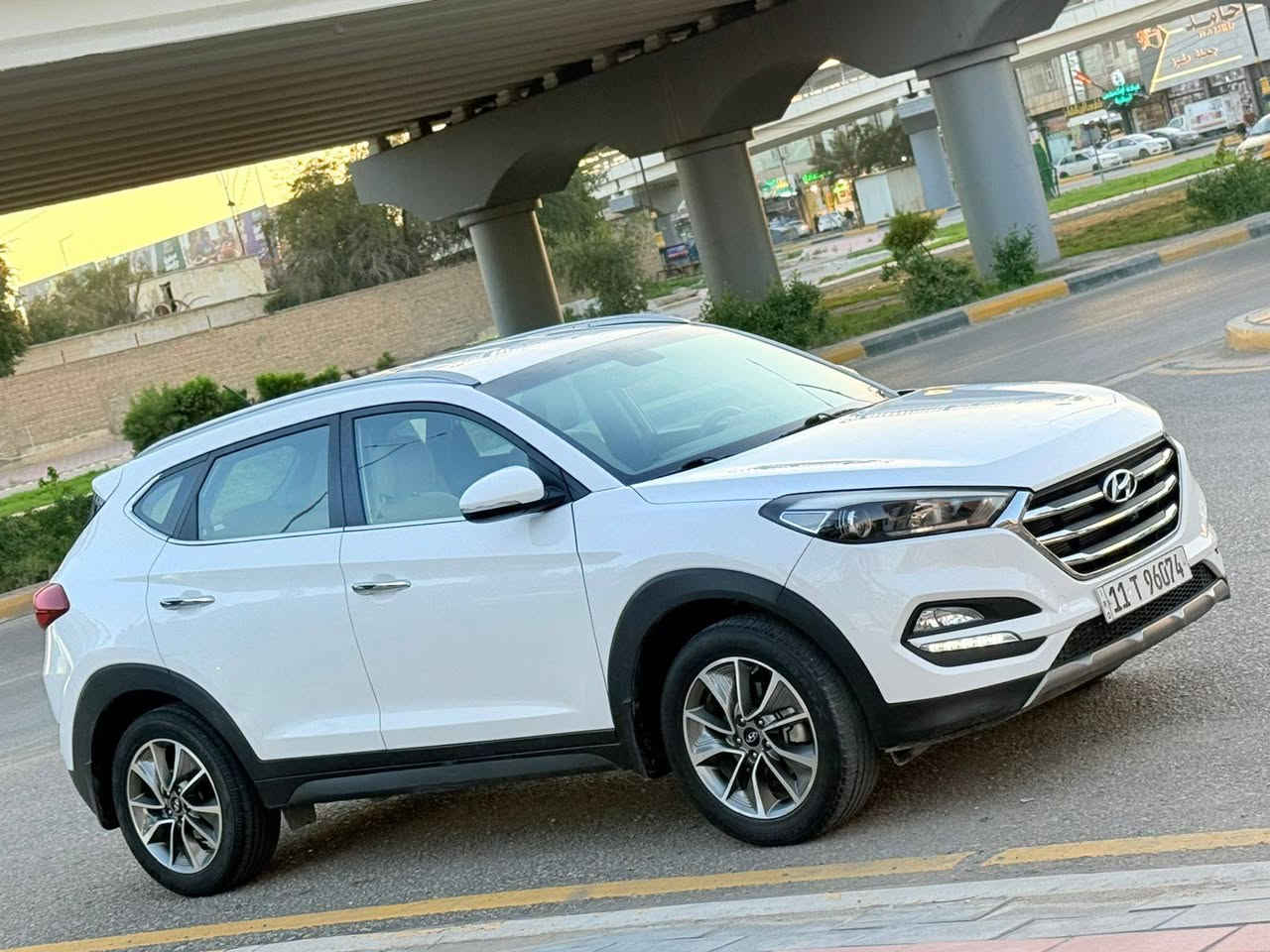 سلام عليكم للبيع توسان موديل 2018  خليجي السعر 172 وبي مجال سونار مرفوق بلمنشور مكفوله ضربه صبغ موصفات مكينه 2000 دوش داخل بيجي تحكم ستيرن تبريد قطعتين كامره خلفيه دواره 3 وضعيات قياده مكينه وكير كفاله تخم تاير حداديه تبريد تدفئه رقم بغداد دوالي تحويل مباشر بسمي العنوان كربلاء للستفسار ***********
