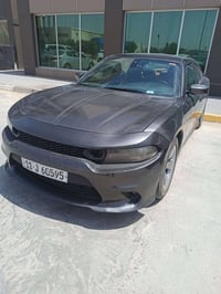 جارجر 15 كنديه SXT  6 سلندر 3600 حادثها جاملغ امامي جهة السايق و بنيد ...