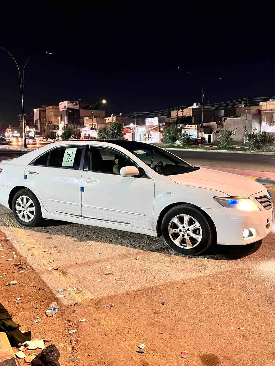 ✨ السلام عليكم ✨
🚘 للبيع / بيع مستعجل 

سيارة Toyota Camry موديل 2007 – فئة LE

🔹 المواصفات:

• تبريد قطعتين

• تحكم بالستيرن

• مثبت سرعة

• مرايا كهربائية

• رقم مميز

🔹 ملاحظة:

السيارة بيها ضرر بالجنطة.

💰 السعر: 67 سعرها جدا مناسب 

📌 السياره خليجي ، والمعاينة خير برهان.

لاستفسار لاتصال 

***********
