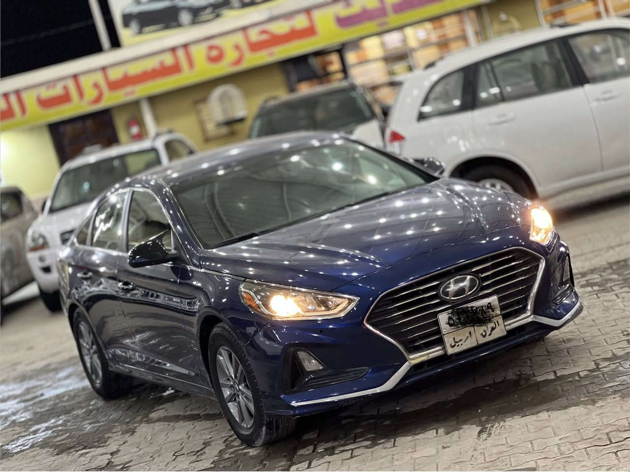 سلام عليكم
هونداي سوناتا موديل 2018
وارد امريكي الحادث بنيد فقط ايرباك دركة 
والباقي مكفول من الصبغ
الرقم اربيل الماني تحويل او وكالة
ماشية 88 ميل /محرك 2.4
السيارة جاهزة من كلشي
السعر 118 وبيها مجال بسيط
للاستفسار ***********
العنوان النجف الاشرف
