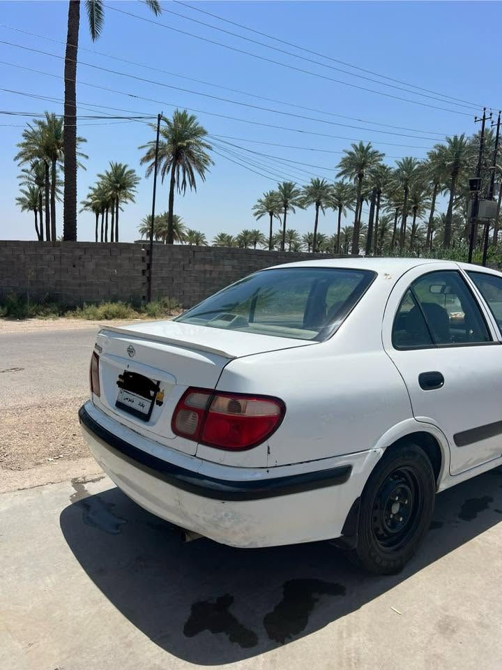 نيسان سني 2001
لون أبيض نظيفة للبيع 
المكان بغداد 
للاستفسار على هذا الرقم ***********

