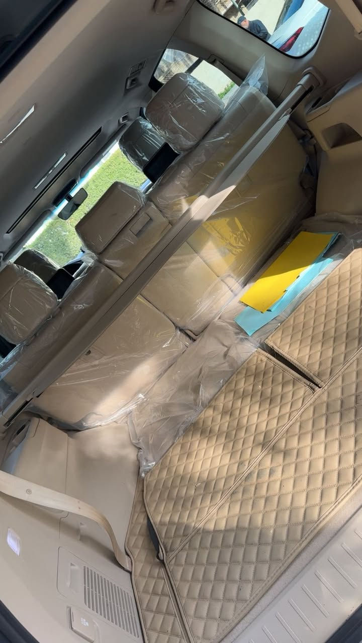 لاندكروز GXR لمتد 2023 شركة ساز مكفوله كفاله عامه مغلفه بل كامل PPF مضلله بل سنويه رقم اربيل ماشيه 33 الف مشي حقيقي السياره بوضع الشركه ضمان شركة ساز للاستفسار ***********
