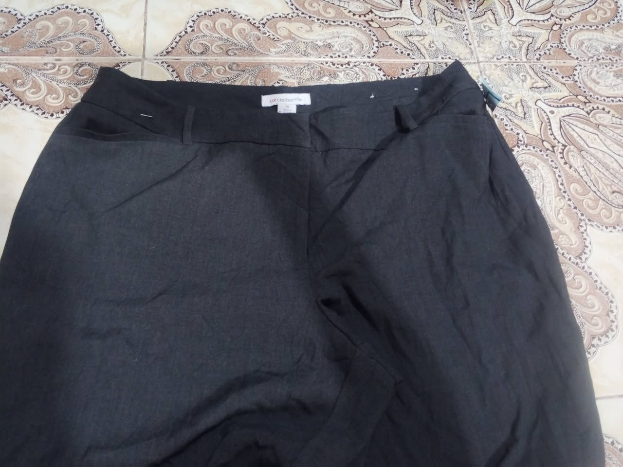 بناطير قياسات خاصه تلبي لحد وزن 90 
باله مامستخدم وجديد شي أن (3 قطع فقط)


**إذا كنت صاحب هذا الإعلان وتريد حذفه لأي سبب، رجاءا أرسل رسالة إلى الدعم الفني**
