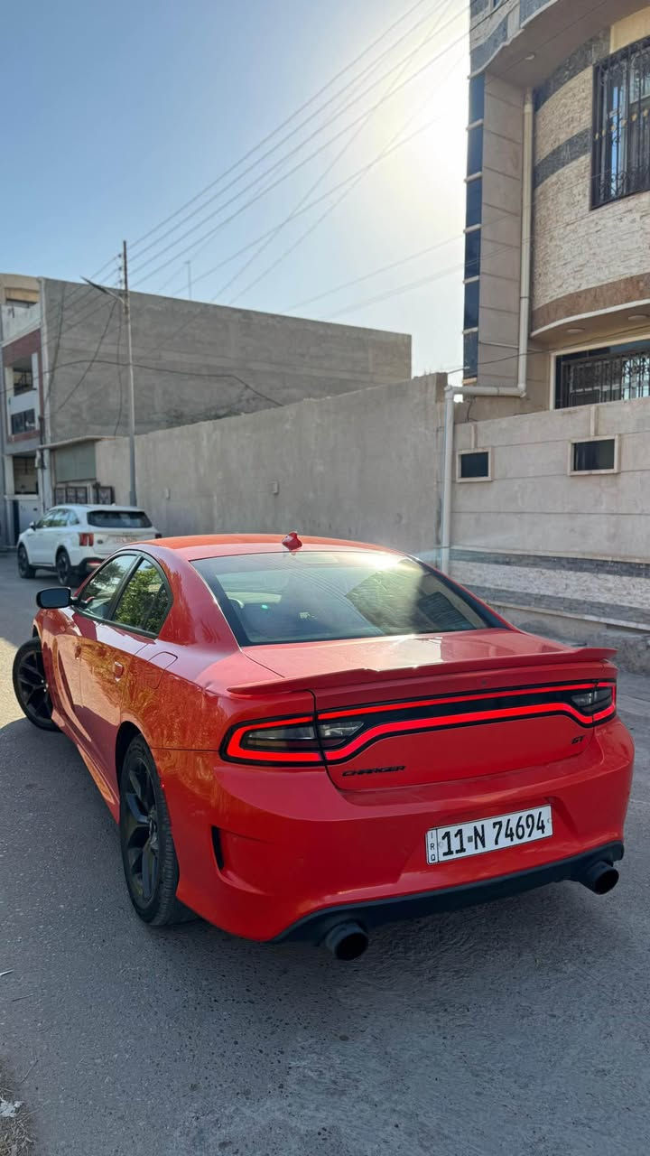 للبيع 
دوج جارجر GT 
موديل 2019
ماشيه 83
اللون برتقالي 🍊
سوبر تراك باك 
شاشه كبيرة كار بلي 
شفتات
نضام صوت الباين 
حادثهه موضح بالصور الجاملغ الامامي مبدل نفس اللون والبنيد مصبوغ

⭕️وبيهه بالعراق حادث جانبي بابين مبدلات نفس اللون وجاملغ خلفي مصبوغ ونص قبغ الجنطه بي كلير بس من فوك 

🔹يعني السياره حاليا بيهه 3 قطع مبدلات بقطع اصليه نفس اللون 
وقطعتين صبغ ونص قطعه كلير 

السياره بدون اير باك مطاك بيهه ولا واحد لا دركه لا دشبول ولا برده كله بلاد

رقم بغداد بأسمي تحويل ثاني يوم 
مكاني بغداد / الاعظمية / سبع ابكار 
رقمي ***********
اعتذر عن المراوس بغداد, العراق
