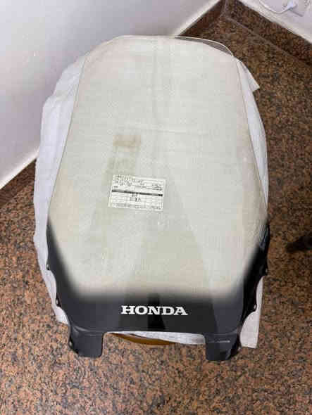 السلام عليكم اخواني 
للبيع جنطة مع جامة سلفر ونك بقلاوة اصلية
جنطة مثلثة  ترهم سلفر ونك او صفر 10
او صفر 8 وترهم جوكر اللون سلفر 
بخصوص السعر تعال وتساب شخط ما بيهة 
للاستفسار الاتصال بالرقم 
 يوجد واتساب *********** 
اخوكم عدي ابو عسل
بغداد حي الجهاد حي الحسين
