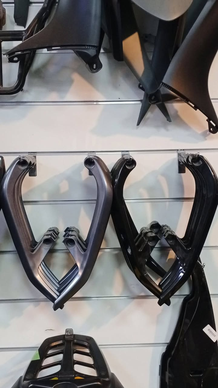 سلام عليكم عرض خاص سبايدرمن 2011لحد مديل 2017 سعر 40الف جمله مفرد مكاني بغداد ***********
