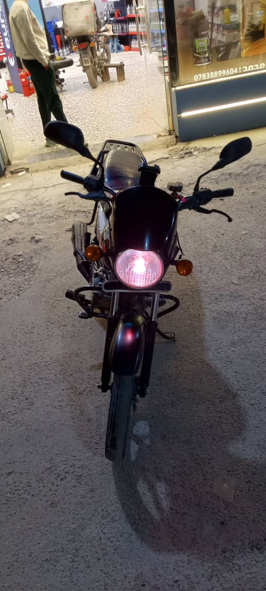 بوكسر 22 محسوبه على 23 اوراق كامله شرط ترقيم مكفوله بيها نواقص خفيفه للبيع سعر مليون و300
عنوان منصور ***********
