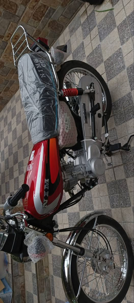 السلام عليكم ناما 3 احرف شاصي رفيع لون دم الغزال مميز موديل2027صارلهه 15 يوم طلعت من المعرض بعدهه بدهن الوكيل  كلشي شغال كهربائيات
السعر:660 
الرقم:***********
مكان كربلاء الحر قرب نوارس
