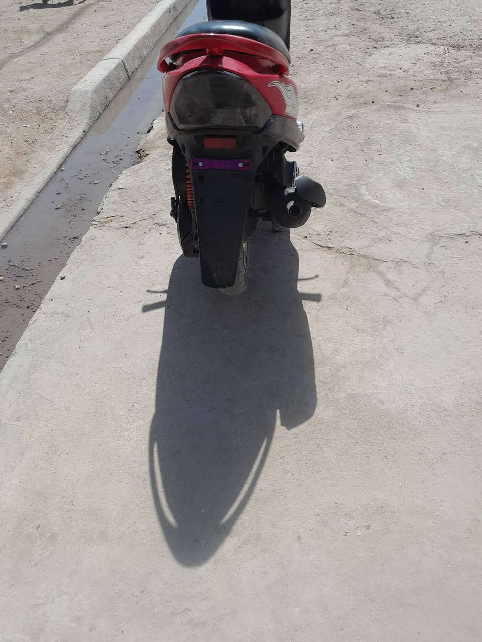 سلام عليكم عدي ماكس عدله كفاله دراجه اريد مراوس بفورزه مكاني بغداد دوره ابو دشير *********** كله شغال سلف هندر اشاير كله شغال
