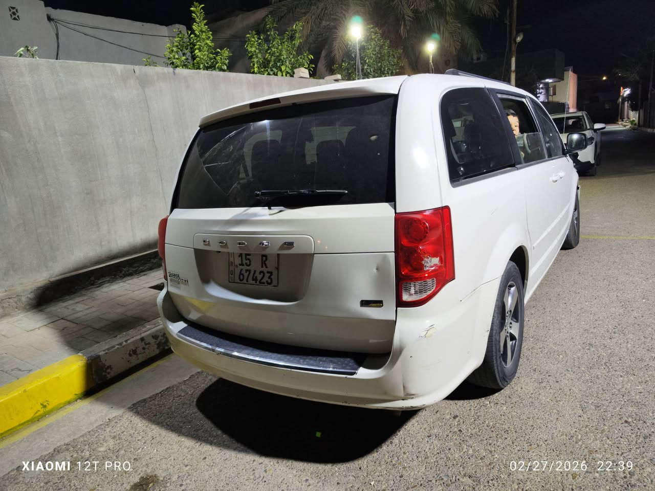 السلام عليكم 
دوج كرفان 2012 كلين فقط رصعة بالصندوك
3600 6v 
رقم انبار دولي بسمي سنوية 29 
شاشه سمارت + كامرة خلفية 
مكينة كير صدر تبريد كفالة🌹 وبالعافية على الياخذهة🌹
السعر 130 ورقة .مكان بغداد 
***********
***********
