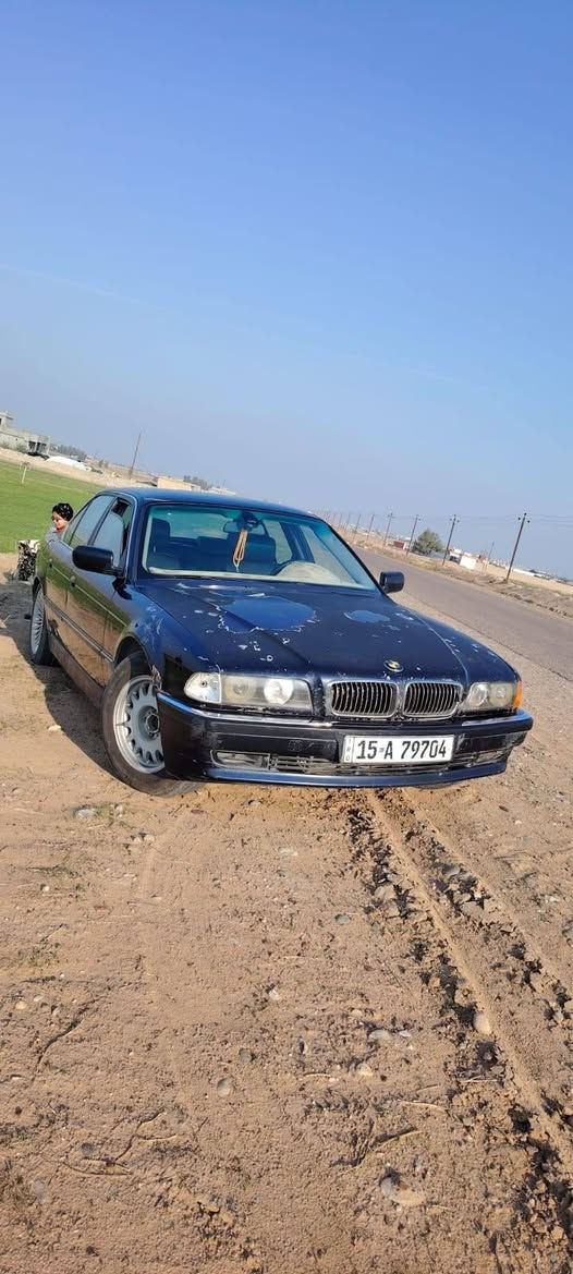 السلام عليكم
مطلوب سيارة ٧ راكب مراوس  والفرق حسب الاتفاق 
بي ام خفاش موديل ١٩٩٨ شرط محرك وكير وتخم تاير وتبريد وتدفئة كله شغال وصدر ٧٠ بالمية السيارة بيها نواقص قليل ومحتاجة صبغ عام 
للتواصل ***********
