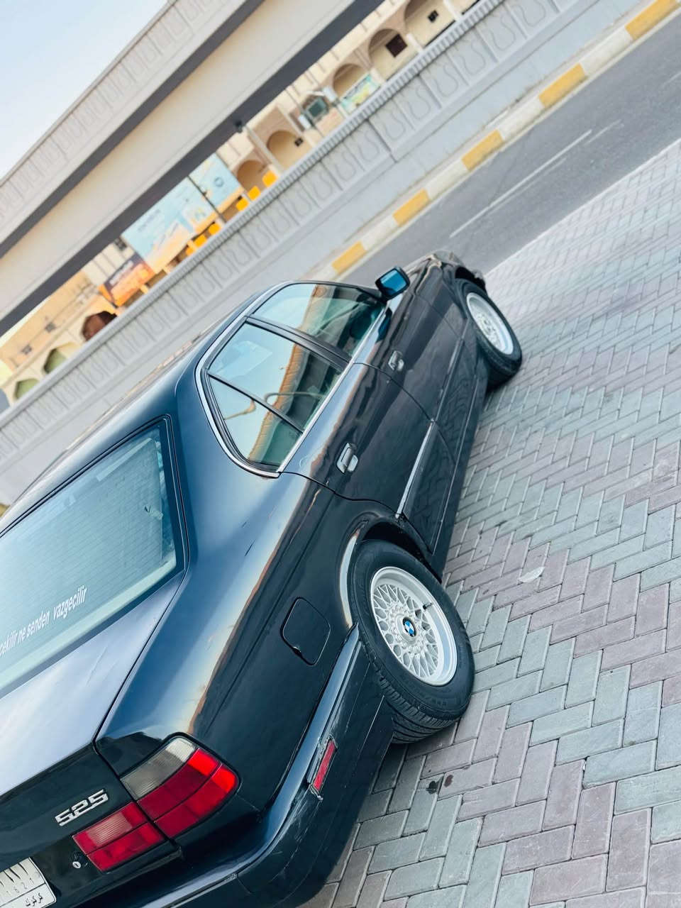 بيئم للبيع اصل بليته اصل وفصل 525موديل 1992

كير ومكينه 525 كير اوتو 

تبريد ثلج ❄️ 

لايت زنون 

شاشه كامره خلفيه

شرط التحويل تحويل سنويه جديده لل2028

كهربائيات كله شغال 

تخم تايرات جديد

سياره مصبوغه للجماليه 

السعر ((59))بي مجال قليل مكاني تكريت 

*********** تكريت, صلاح الدين
