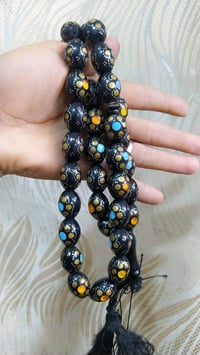 سبحه نارجين مطلي بلفضه والكهرب وفيروز وبقية المواد الي يريدها يراسلني ...