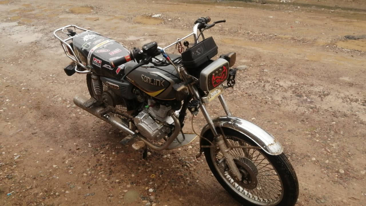 سلام عليكم دراجة للبيع
سونيك 2023 . حتى ما غاسله هاي طبگتي والله كهربائيات كامل شغاله . دراجة ما شاء الله عليها نشاطة فول #سعـرها_599 .الف ماكاني جنوب الموصل ناحية الشوره . وتحياتي للجميع


**إذا كنت صاحب هذا الإعلان وتريد حذفه لأي سبب، رجاءا أرسل رسالة إلى الدعم الفني**