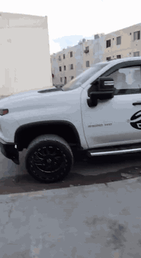 سلفرادو 2500 HDموديل 22 . 4×4
رقم شمالي باب طويل بدي قصير 

كشنات جلد كهرباء
 
تحكمات ستيرن جهتين شاشة كبيرة شاشة دشبول 

مرايات جانبية . شفط كهرباء هيتر 

تبريد قطعتين

كاميرا خلفية 

محرك 6.600 ،  كَير 1000, ,,
مراوح كهرباء عمل بدل كلج مروحة ، 

حادثها جاملغ أمامي الأيمن فقط تبديل وتصليح جزء البنيد وجزء الباب الأمامي الأيمن ، 

ماشية 76000 

بيع أو مراوس حسب الفناعة 

المكان بغداد الطالبية المجمع السكني

***********
