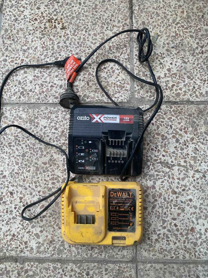 السلام عليكم دريل ديولت اصلي ودريل تازكا تشكيف مابيعهن عطل شغالات وشاحنتين ابيعهن شلع مكاني بغداد العبيدي ***********
