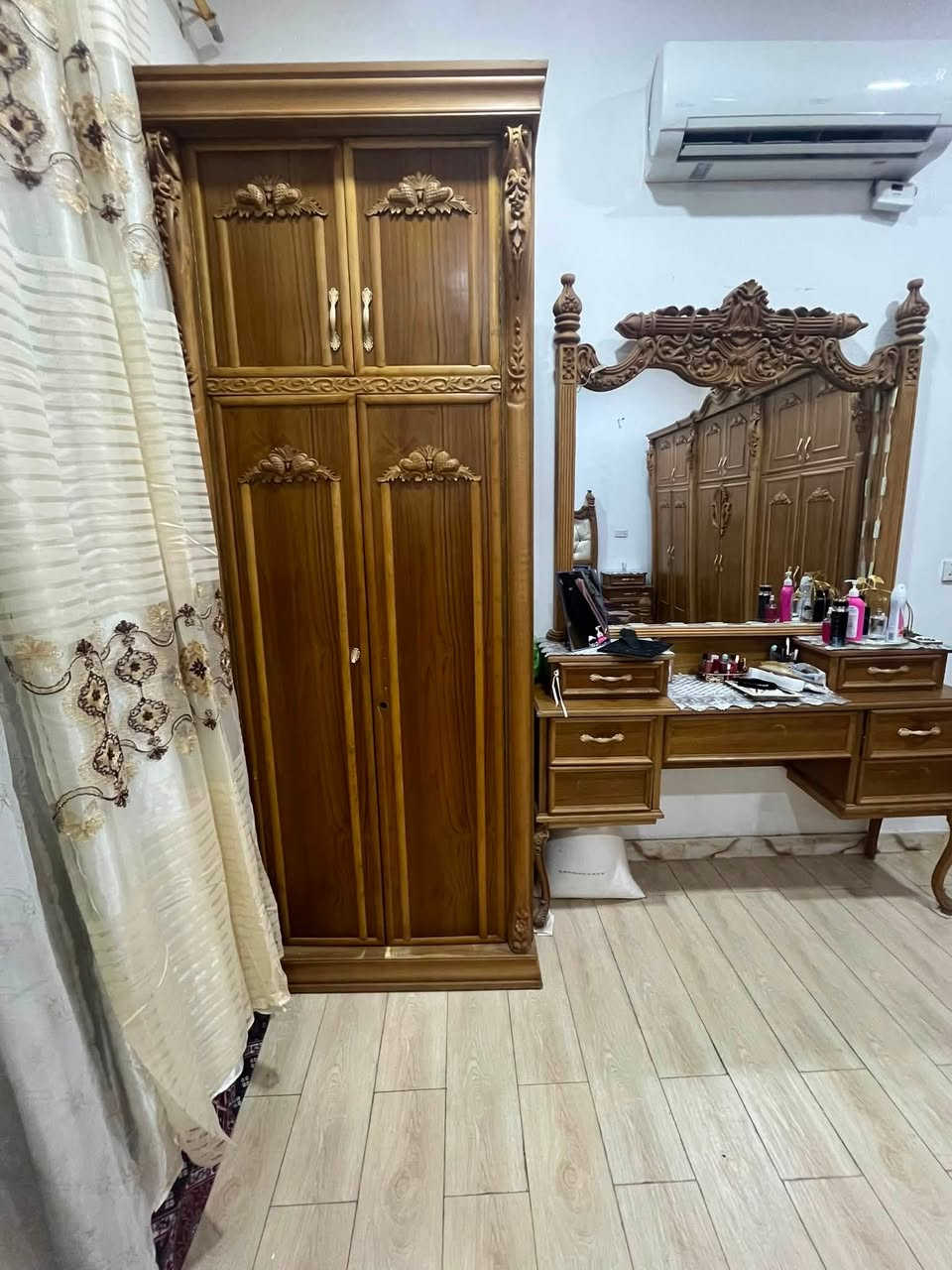 غرفة صاج  تفصال بدون صبغ بعدها  مصار سنة ونص من اخذتها اريدها ب3مليون وبيها مجال بسيط 
ليريدها عاجبتها تواصل خاص


**إذا كنت صاحب هذا الإعلان وتريد حذفه لأي سبب، رجاءا أرسل رسالة إلى الدعم الفني**