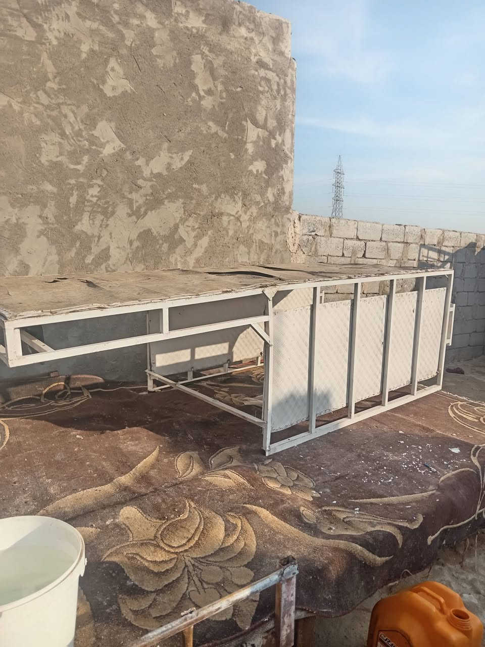 سلام عليكم محجر البيع ورايده 125 ابيه مجال حك الجيه وهاذه رقمي *********** المكان طريق نجف كربلا عمود ٢٥٢
