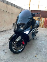 Tmax 500 Black max 2008 دراجه مكفوله كفاله عامه  كشر مكينه نضافه 100/1...