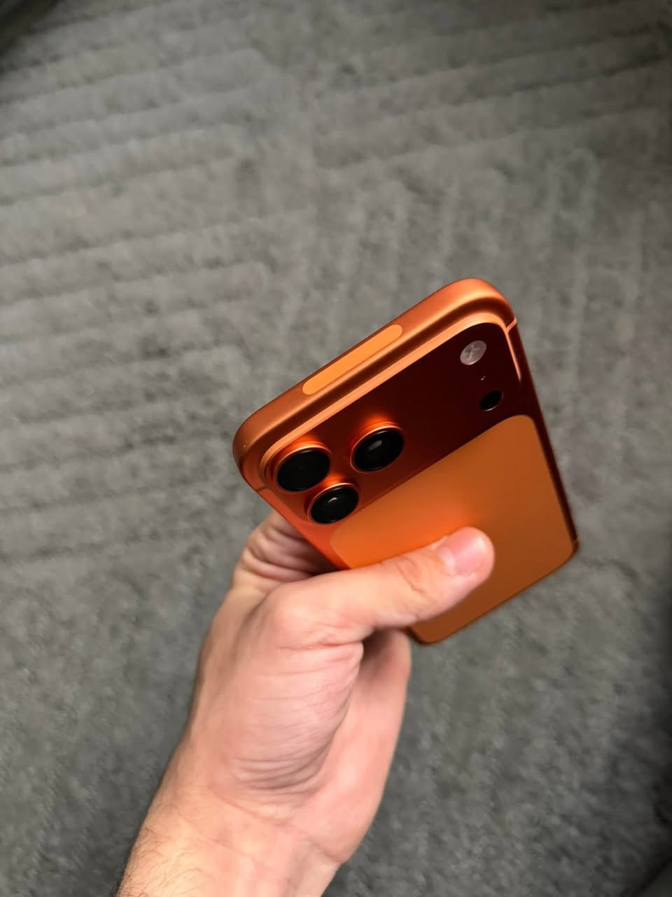 السلام عليكم أيفون اكس آر محور ١٧ برو ماكس سابقاً الجهاز ممفتوح بس تبدل الشاصي يعني كله بلادي الجهاز وكله شغال نموذج m ذاكره ٦٤ بطاريه ٧٧ بلاديه يعني شحن فول  بي فطر شعرايه بشاشه ممبينه سعره ٢٠٠ وبي مجال حك الجيه جهاز مكفول كله شغال  مكاني البياع الشرطه الخامسه 
***********
