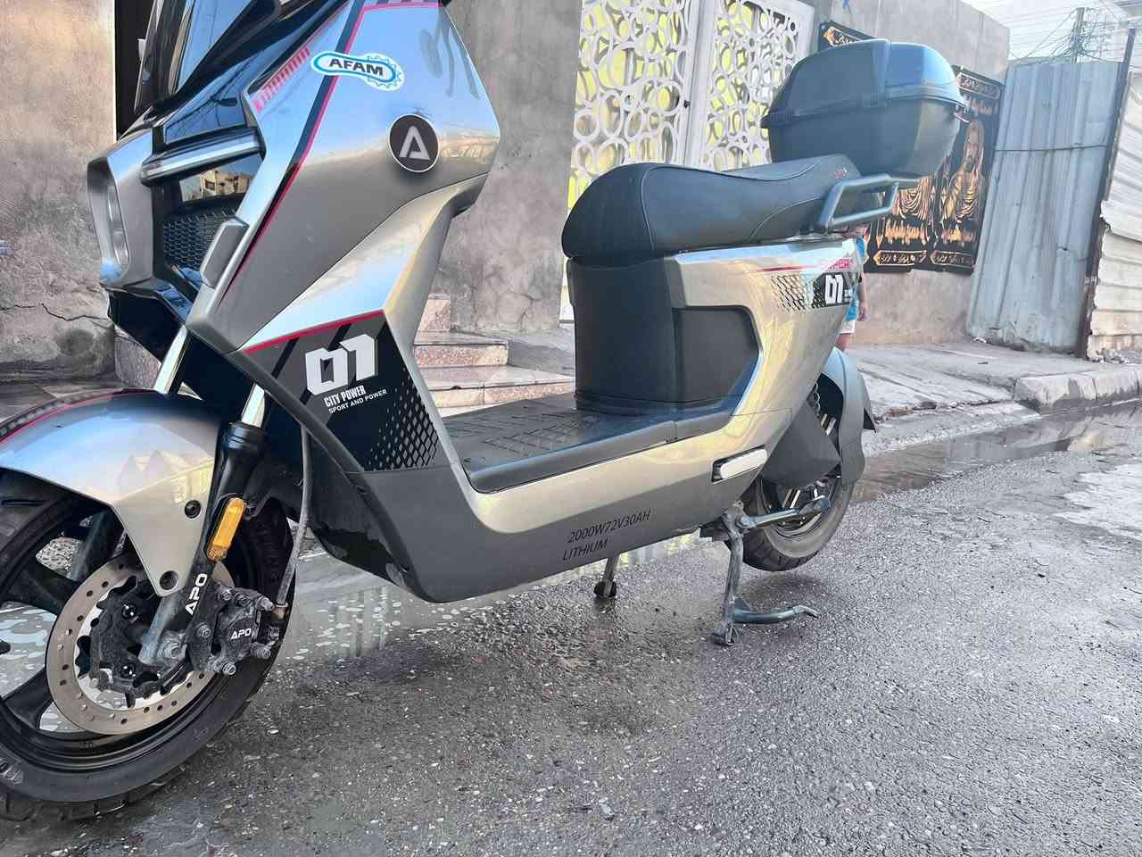 دراجه سوبر ايبو ماخذها من مؤيد طياره صار اقل السنه وصل الشراء موجود بالصور دراجه نظيفه حيل بطاريه ليثيوم ملف الفين الي ميعرف سعرها خلي يروح يشوفها بيش 
رايدها مليون وربع بيها مجال شي قليل 
مكاني الزعفرانيه ***********
