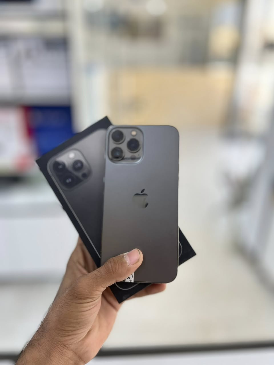 #ايفون 13برو ماكس سعر515 الف فقط 🔥بلاش
اذكره 256 بطاريه 90🔋 باقي قطعتين فقط 
كامل ملحقات مع وصل ضمان ستبدال 5 أيام عن ايي خلل كارتون مطابق وكيبل شحن 
مبدل فقط شاشه كله شغال
السعر 515فقط 🔥🔥
#كربلاء حي العامل سوق الأخير بدايه شارع السبيس *********** فقط وتساب ❤️🫶
