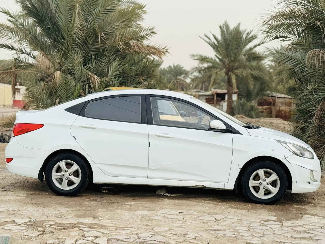 السلام عليكم هونداي اكسنت 2014 مكفوله كفاله عامه من كل شي كير مكينه 
حداديه تبريد محرك 1400 دكشن عالي تخم تاير كله شرط السياره جديده جديده بمعنى الكلمه رقم مثنئ الدولي باسمي سنويه ل30 المكان السماوه المركز 
للاستفسار:***********
السعر 88 وبيهه مجال
