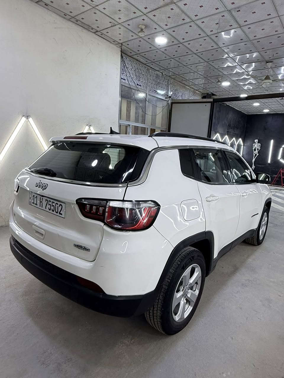 جيب كومباس 2019 فول مواصفات محرك 2400
سونار مرفق مع الصور 
رقم بغداد إنكليزي تحويل مباشر
السعر النهائي قفل 110 جوه سوكها ناشرها
***********
