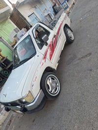 هايلوكس • ٢٠٠١ • رقم انكليزي